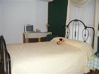 The Sawyer House 2*