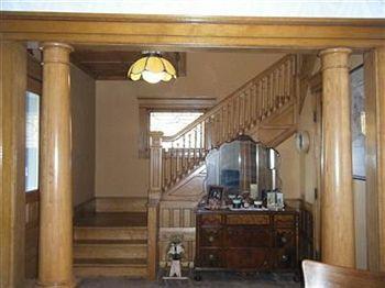 The Sawyer House Bed & Breakfast 2*