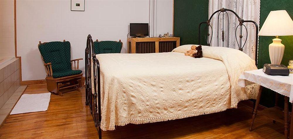 The Sawyer House Bed & Breakfast Sturgeon Bay